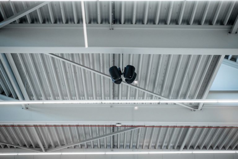 Muziekinstallatie werkplaats