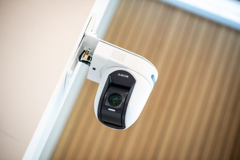 discussiesysteem met camera volg systeem