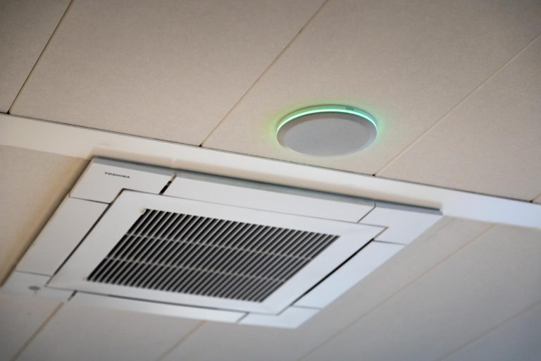 Crowe Foederer beamtracking technologie plafond microfoon