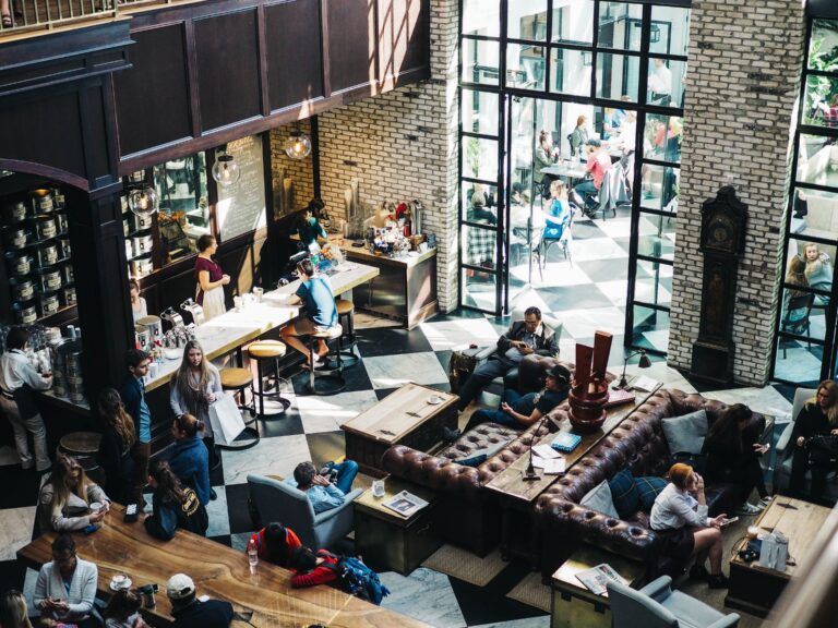 Sfeerbeleving in retail door radio op de werkvloer