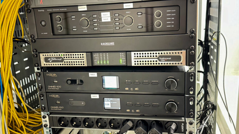 Centrale 100V installatie