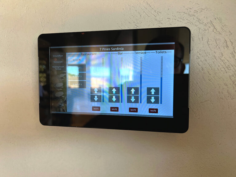 7 Pines Resort - Q-sys control panel