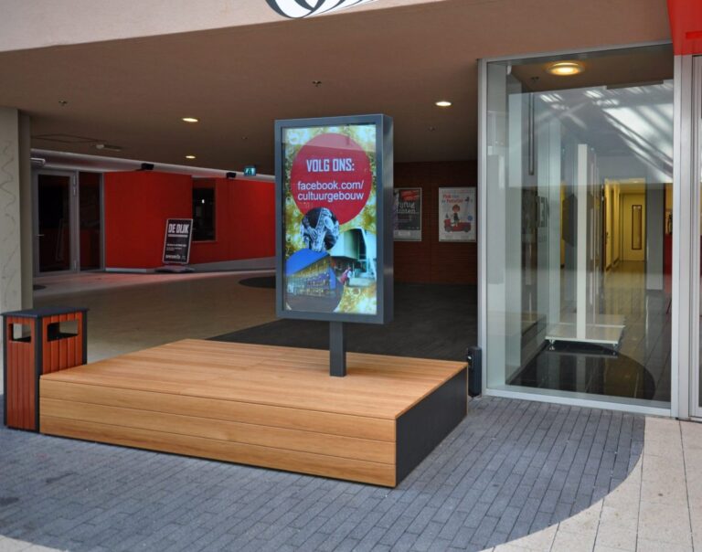 Digital signage