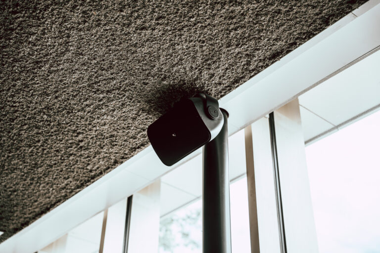 Sonance speaker in foyer SCC de Bernardus